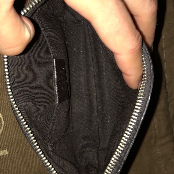 SOLD!! ✔️ 💯 % authentic Gucci clutch - Picture 6 of 8